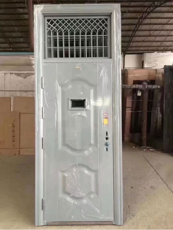 麦积学校教室门