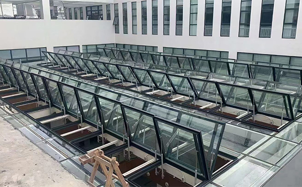 百安科技有限公司近期麦积排烟窗项目案例分享 百安科技有限公司近期麦积排烟窗项目案例分享