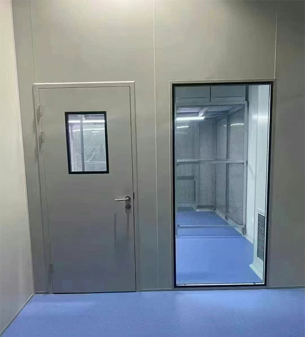 学校教学楼完成麦积防火门标准化安装