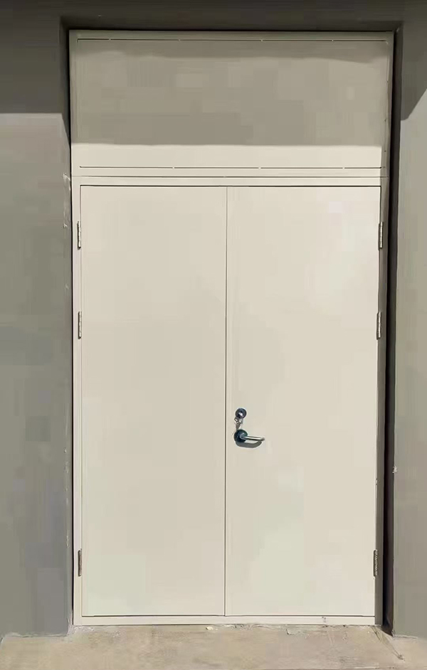 展览馆项目完成大跨度麦积防火门安装